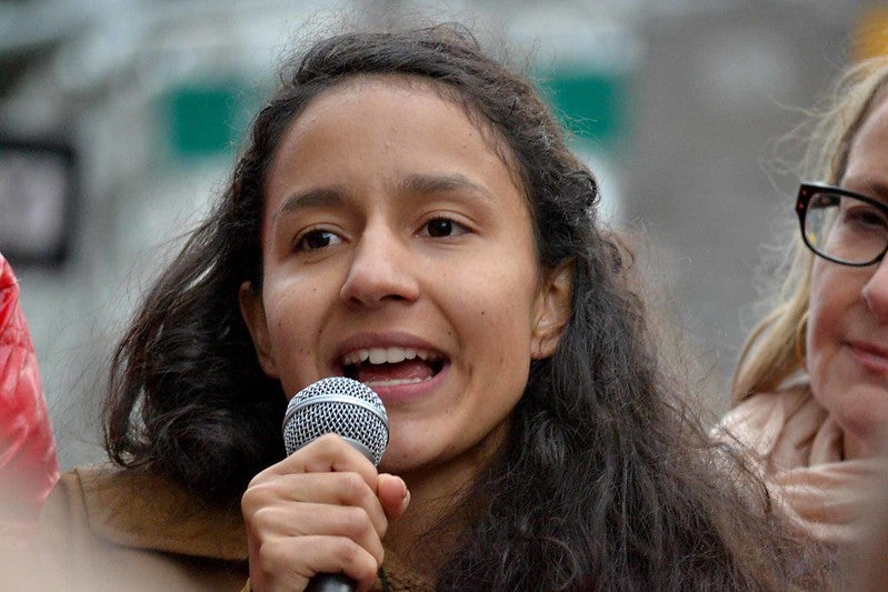 Desde 2017, Bertha Zúñiga Cáceres, una activista de origen Lenca, ha llevado las riendas del Consejo Cívico de Organizaciones Populares e Indígenas de Honduras (COPINH), la organización que su madre ayudó a fundar.