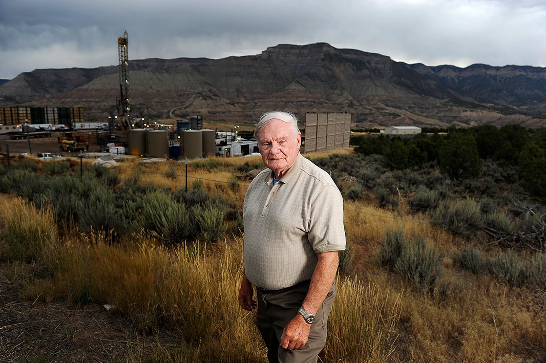 methane-co-arrington_chris-schneider-1066 Arrington, at a drilling rig near his home in Battlement Mesa, Colorado, on August 25, 2016.