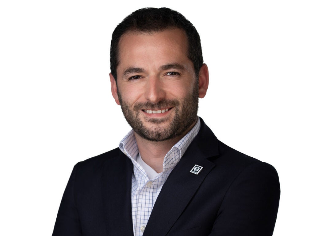 Raúl García is the Vice President of Policy and Legislation at Earthjustice.